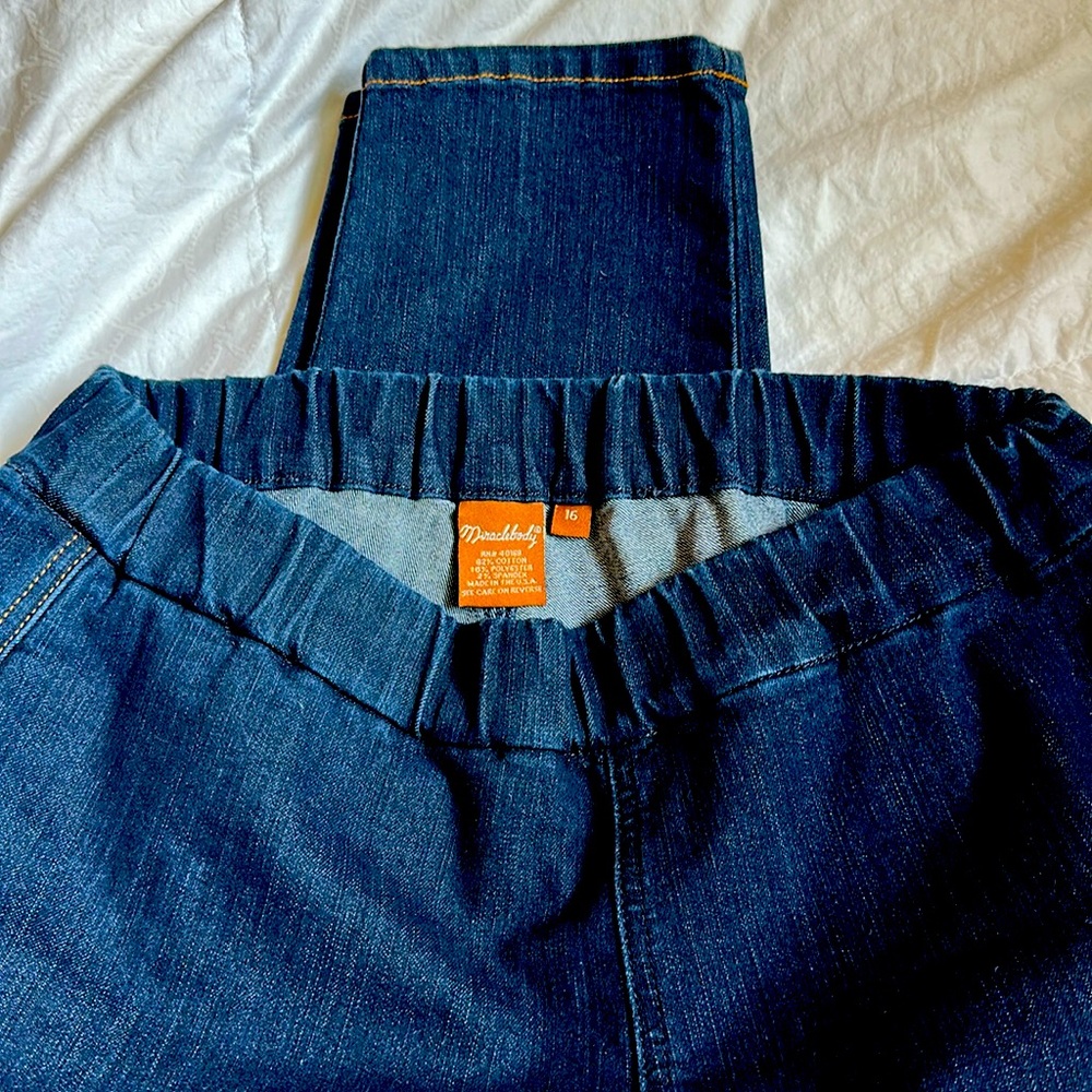 MIRACLEBODY Pull on Jeans Jeggings Size 16